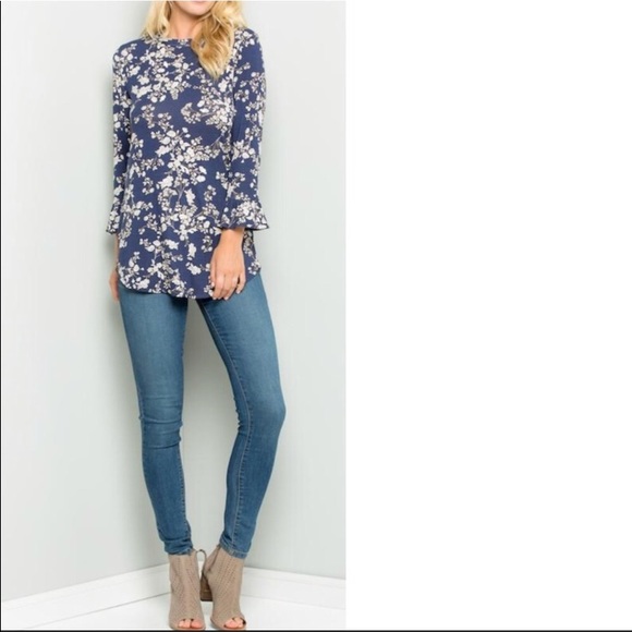 Layla Lavender floral top - Picture 3 of 4